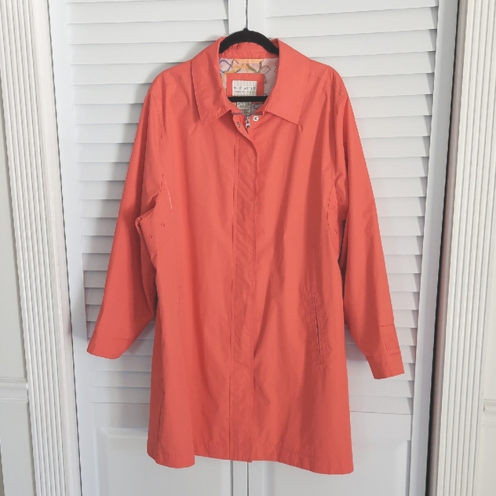 White Stag Raincoat, Size 2X, Coral, Floral Lining, Snaps, Zips, Velco, Trench‎